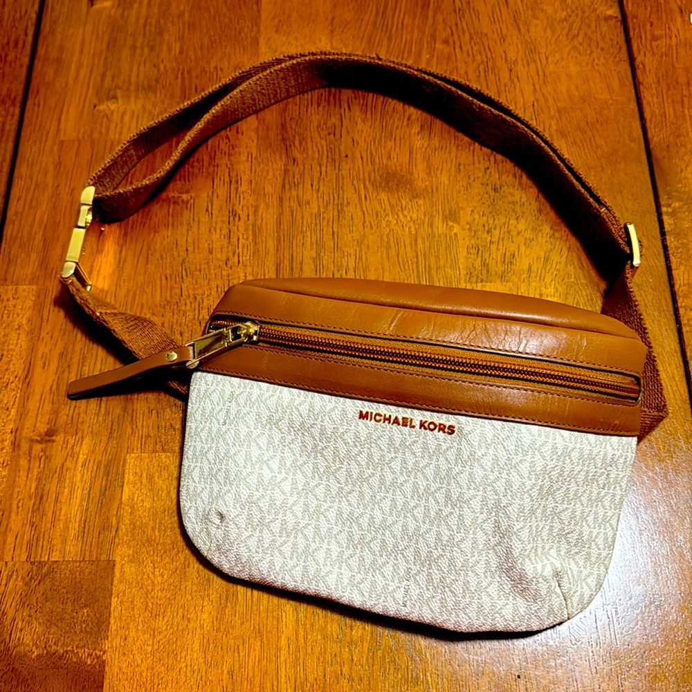 Michael Kors Belt Bag